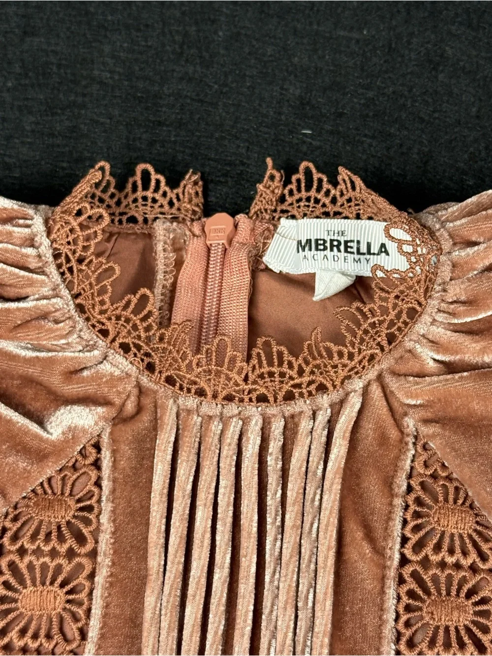 The Umbrella Academy Girls Size 6 Velvet Lace Ruffle Boho Dress